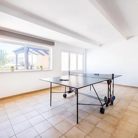 Villa In Albufeira Near Town Center Вилла Албуфейра