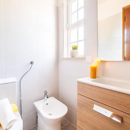 Вилла Villa In Albufeira Near Town Center