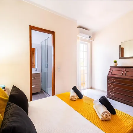 Вилла Villa In Albufeira Near Town Center *